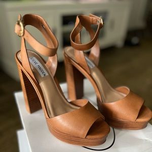 Steve Madden heels. Size 8